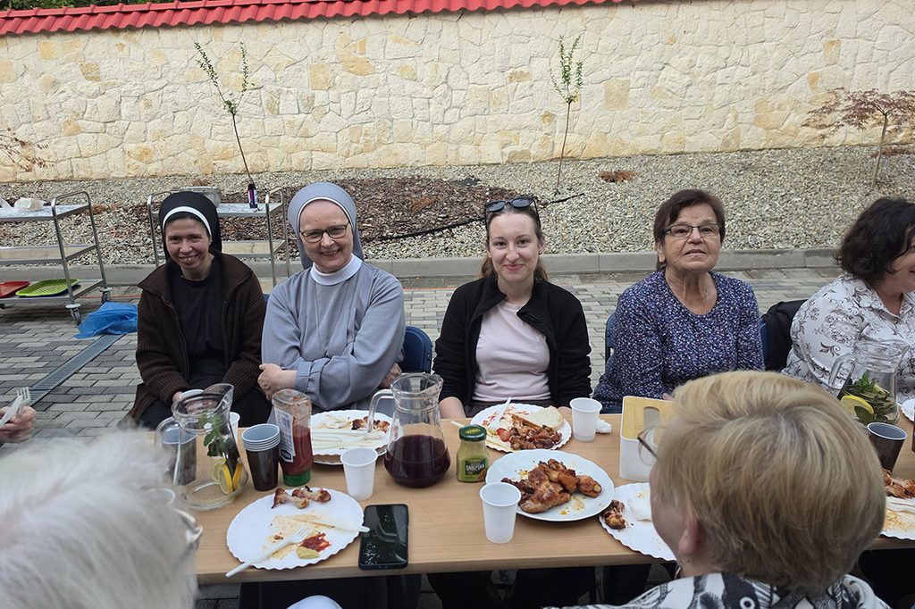 ZJAZD OSÓB ZAANGAŻOWANYCH W BMWK W KAZIMIERZU DOLNYM Apostolstwo Sióstr ZJAZD OSÓB ZAANGAŻOWANYCH W BMWK W KAZIMIERZU DOLNYM Apostolstwo Sióstr
