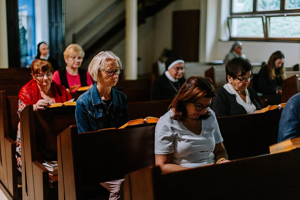 ZJAZD OSÓB ZAANGAŻOWANYCH W BMWK W KAZIMIERZU DOLNYM Apostolstwo Sióstr ZJAZD OSÓB ZAANGAŻOWANYCH W BMWK W KAZIMIERZU DOLNYM Apostolstwo Sióstr