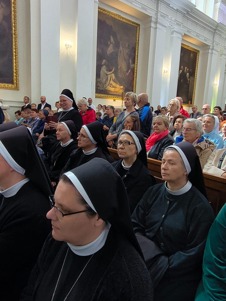 PIELGRZYMKA OSÓB KONSEKROWANYCH NA ŚWIĘTYM KRZYŻU Bez kategorii