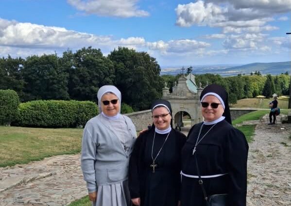 Zgromadzenie Sióstr Rodziny Betańskiej Apostolstwo Sióstr