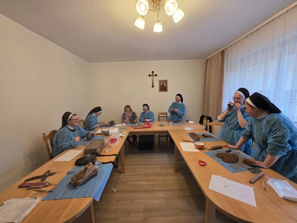 ZJAZD SIÓSTR MŁODYCH WIECZYSTEK W GDAŃSKU Rekolekcje i dni skupienia