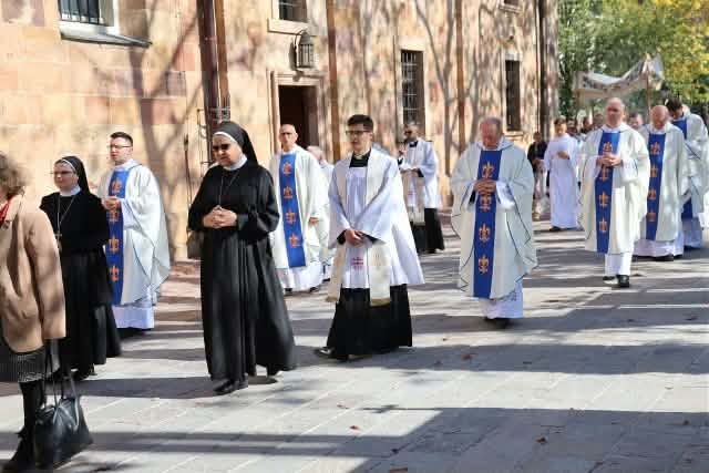 AKT ZAWIERZENIA MATCE BOŻEJ DIEC. KIELECKIEJ Apostolstwo Sióstr